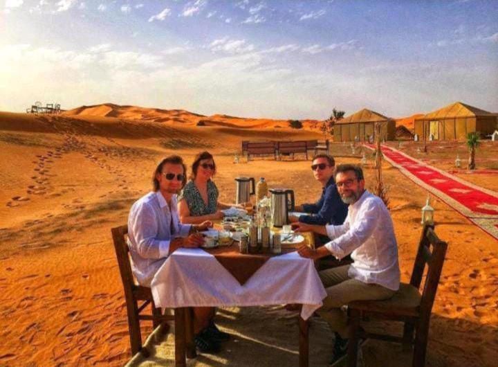 Merzouga Nice Luxury Camp Екстериор снимка