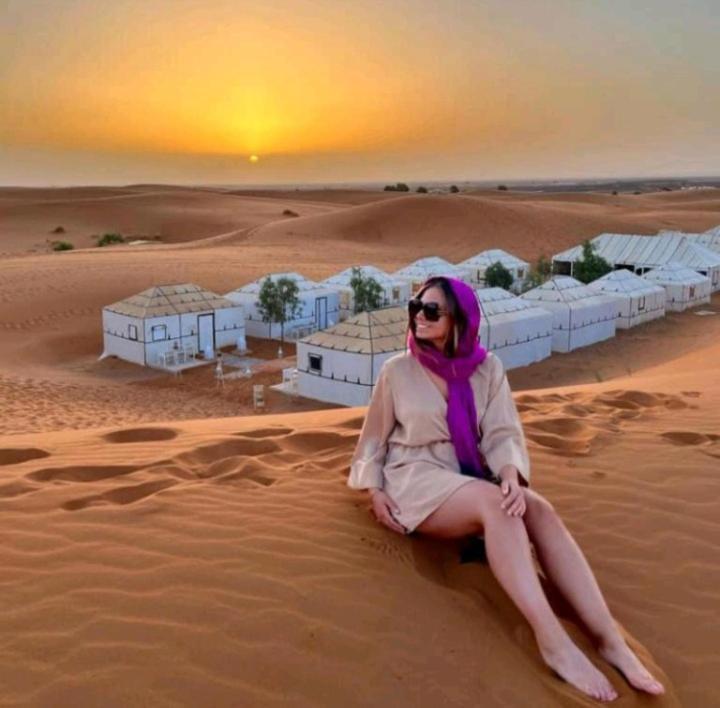 Merzouga Nice Luxury Camp Екстериор снимка