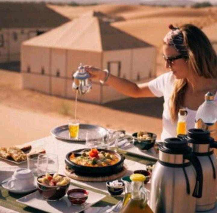 Merzouga Nice Luxury Camp Екстериор снимка