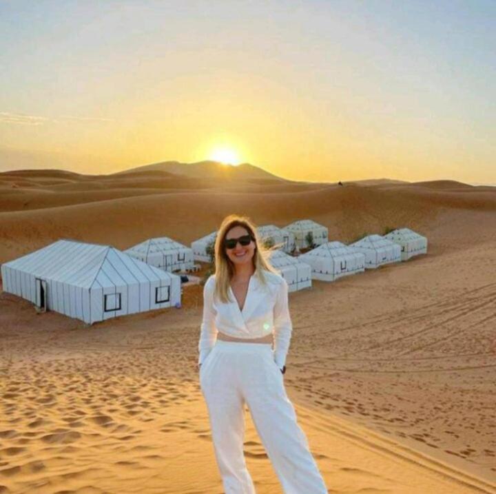 Merzouga Nice Luxury Camp Екстериор снимка